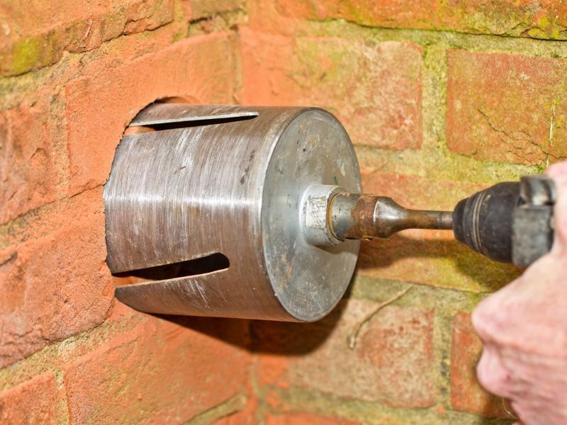 Por que a Serra Copo Diamantada é Essencial para Instalações Elétricas e Hidráulicas